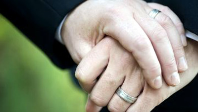 В Шотландии легализовали однополые браки 